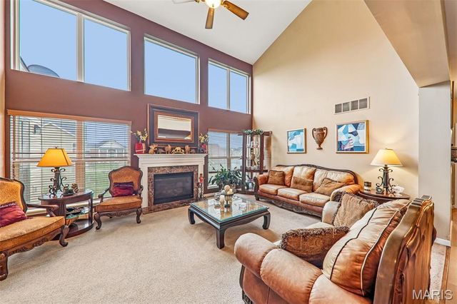 5188 Delcastle Drive, Florissant, MO 63034