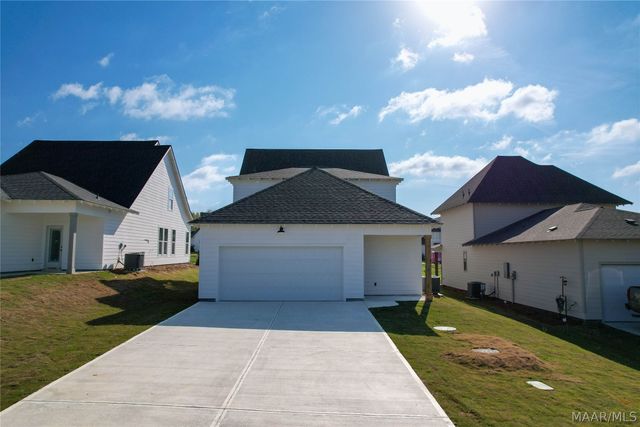 226 Blackberry Boulevard, Pike Road, AL 36064