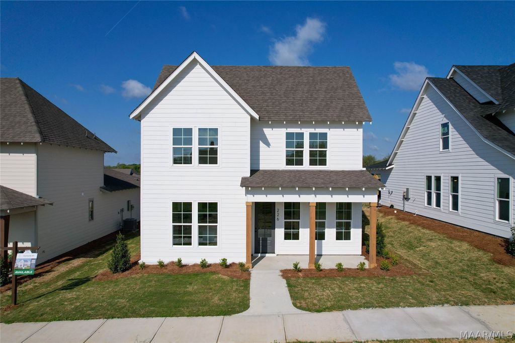 226 Blackberry Boulevard, Pike Road, AL 36064