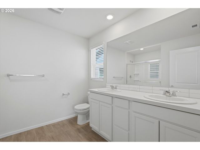 861 N 19TH Ave, Cornelius, OR 97113