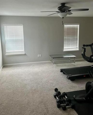 5527 Bertellis Lane, Houston, TX 77091