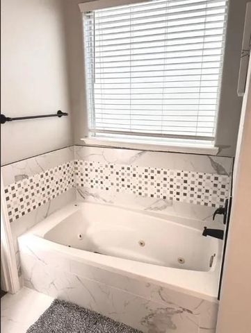 5527 Bertellis Lane, Houston, TX 77091