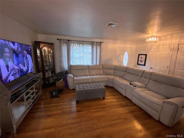 66 Riverview Drive, Fishkill, NY 12524