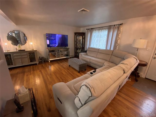 66 Riverview Drive, Fishkill, NY 12524