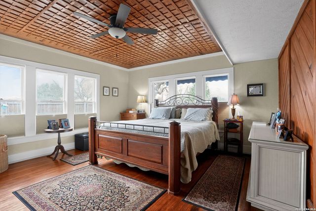 953 myrta, Kerrville, TX 78028