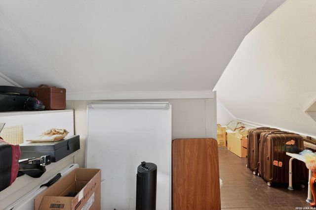 953 myrta, Kerrville, TX 78028