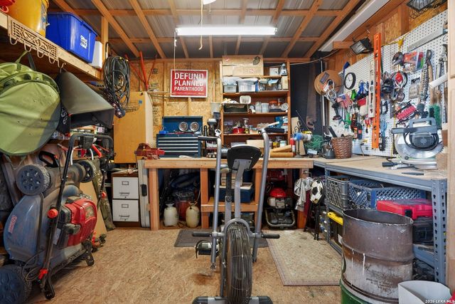 953 myrta, Kerrville, TX 78028