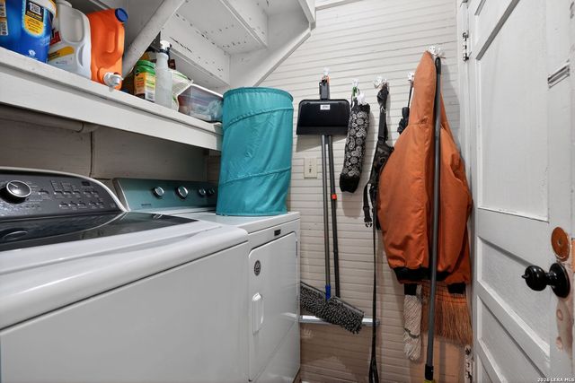 953 myrta, Kerrville, TX 78028