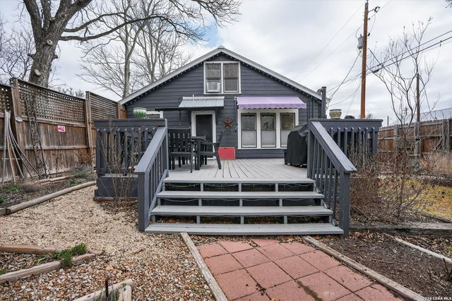 953 myrta, Kerrville, TX 78028