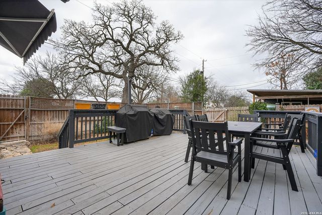 953 myrta, Kerrville, TX 78028