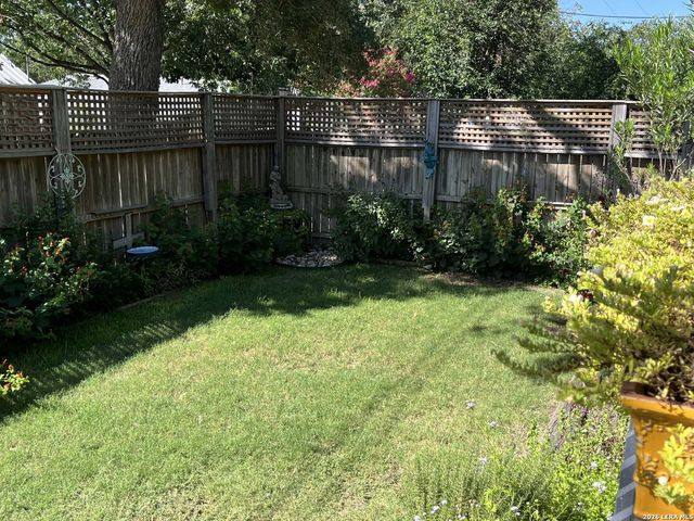 953 myrta, Kerrville, TX 78028