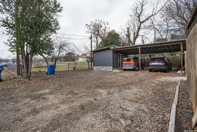 953 myrta, Kerrville, TX 78028