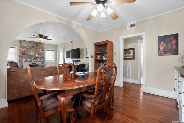 953 myrta, Kerrville, TX 78028