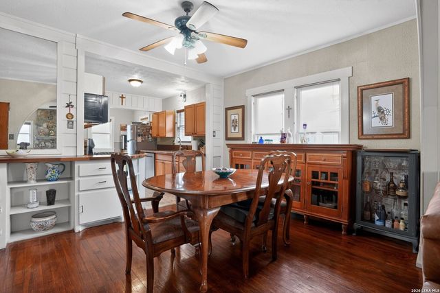 953 myrta, Kerrville, TX 78028