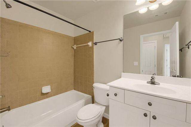 2375 Gallard Street, Lawrenceville, GA 30043