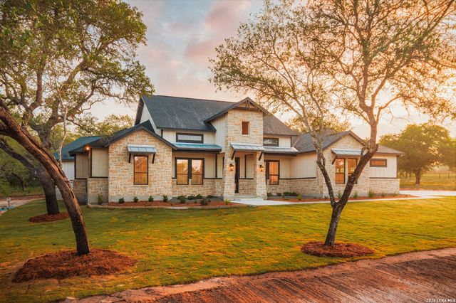 104 Reserve Court, La Vernia, TX 78121