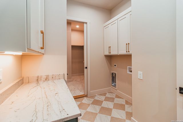 104 Reserve Court, La Vernia, TX 78121