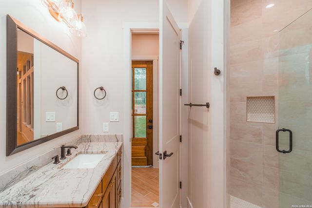 104 Reserve Court, La Vernia, TX 78121