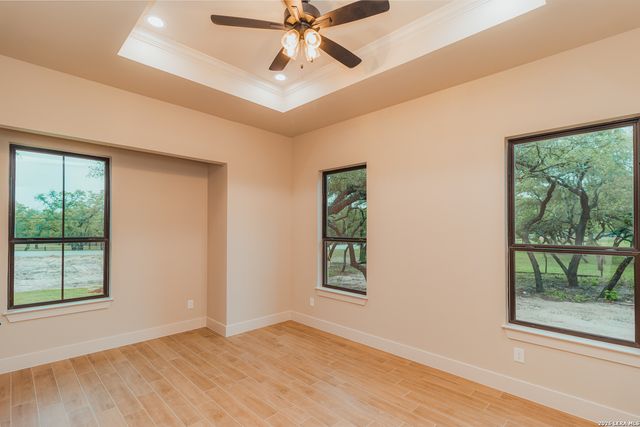 104 Reserve Court, La Vernia, TX 78121