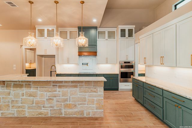 104 Reserve Court, La Vernia, TX 78121