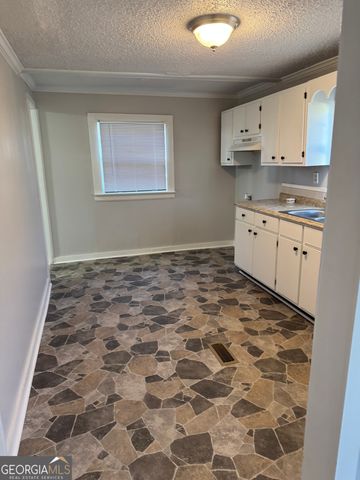 705 W 14TH Avenue, Cordele, GA 31015
