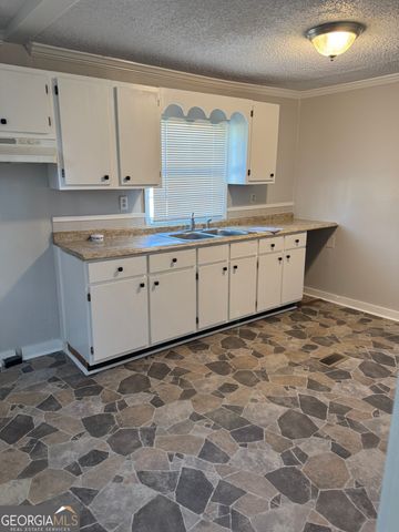 705 W 14TH Avenue, Cordele, GA 31015
