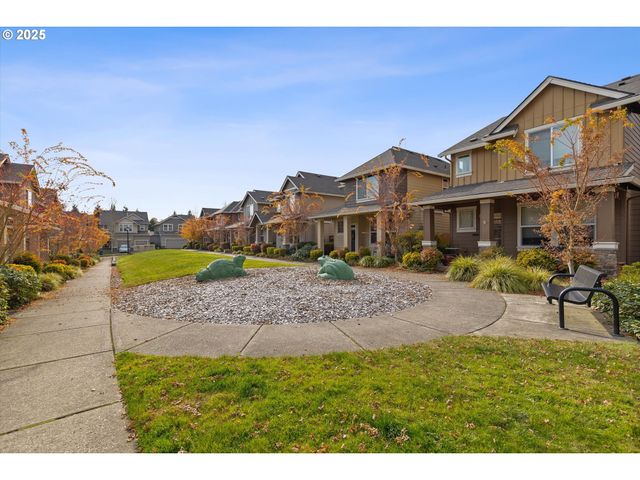 10552 Ne GATEWAY St, Hillsboro, OR 97006