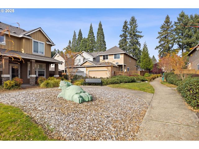 10552 Ne GATEWAY St, Hillsboro, OR 97006