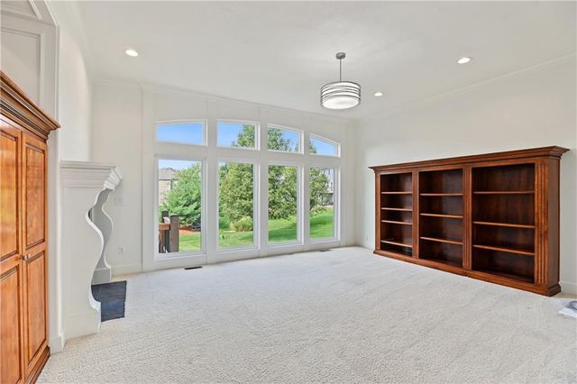 16004 Ballentine Street, Overland Park, KS 66062