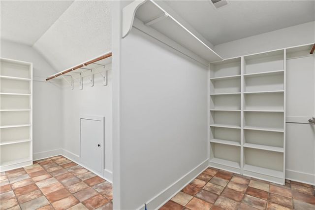 16004 Ballentine Street, Overland Park, KS 66062