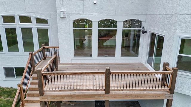 16004 Ballentine Street, Overland Park, KS 66062