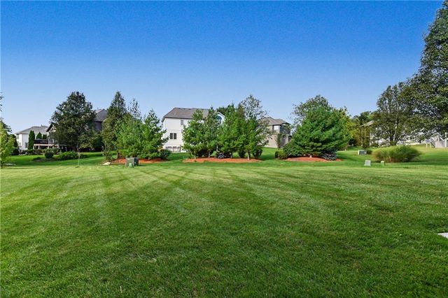 16004 Ballentine Street, Overland Park, KS 66062