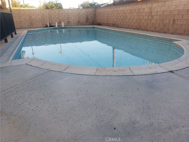 2758 W STOCKTON, Anaheim, CA 92801