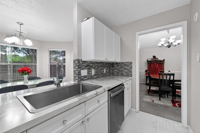 4210 W Meadows Drive, Sugar Land, TX 77479