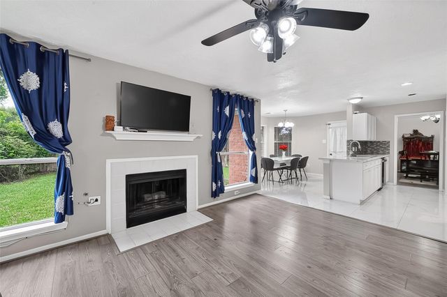 4210 W Meadows Drive, Sugar Land, TX 77479