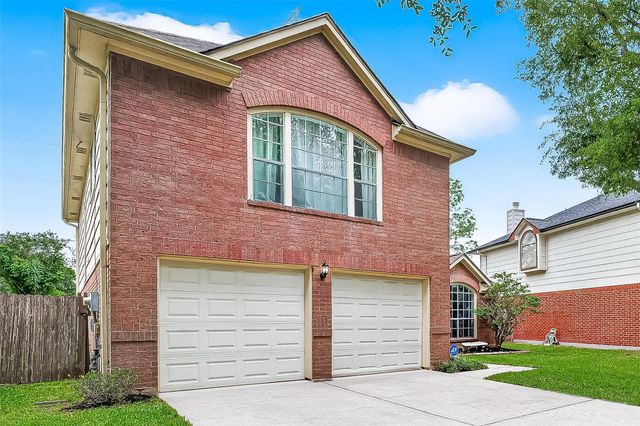 4210 W Meadows Drive, Sugar Land, TX 77479