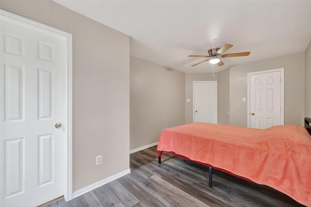 4210 W Meadows Drive, Sugar Land, TX 77479