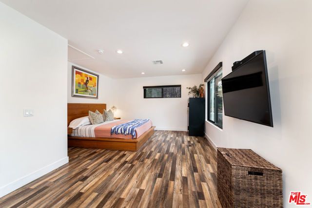 1865 El Monte Drive, Thousand Oaks, CA 91362