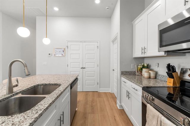 25093 SW 23RD ROAD, Newberry, FL 32669