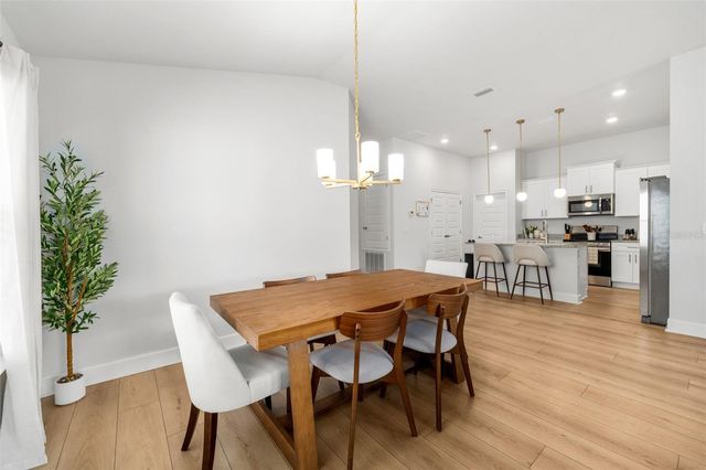 25093 SW 23RD ROAD, Newberry, FL 32669