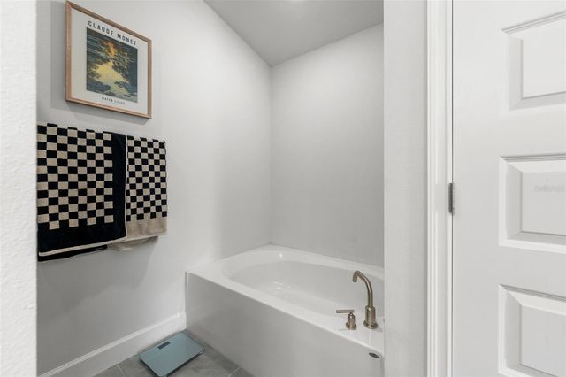 25093 SW 23RD ROAD, Newberry, FL 32669