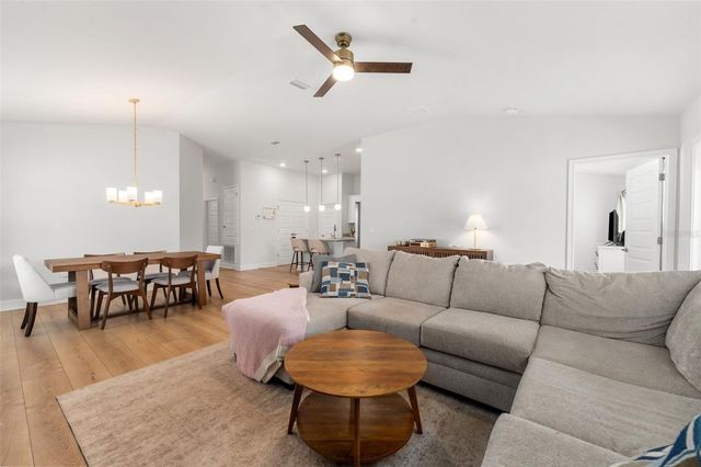 25093 SW 23RD ROAD, Newberry, FL 32669