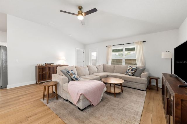 25093 SW 23RD ROAD, Newberry, FL 32669