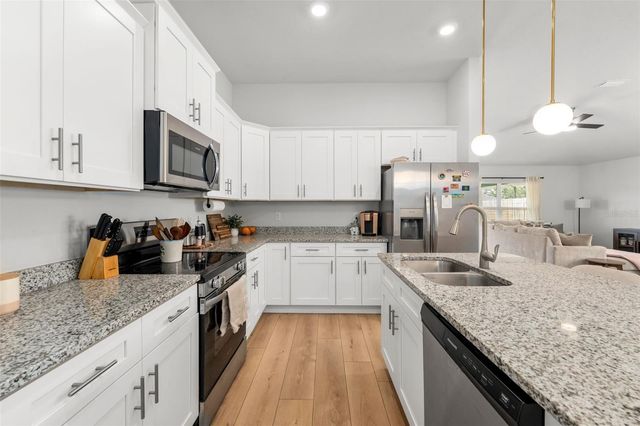 25093 SW 23RD ROAD, Newberry, FL 32669