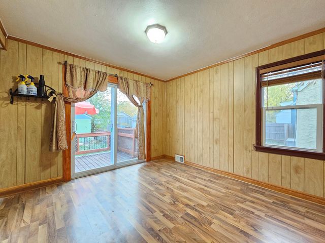 1836 Bush Avenue E, Saint Paul, MN 55119