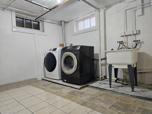 1836 Bush Avenue E, Saint Paul, MN 55119