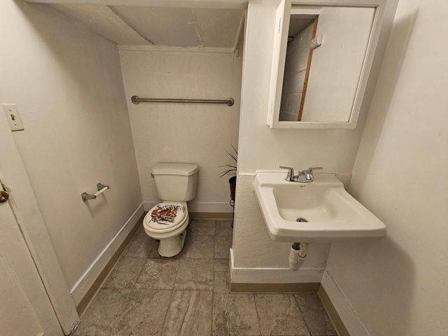 1836 Bush Avenue E, Saint Paul, MN 55119