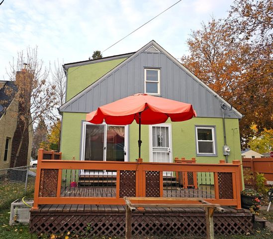 1836 Bush Avenue E, Saint Paul, MN 55119