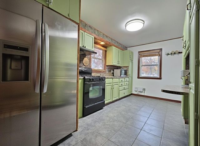 1836 Bush Avenue E, Saint Paul, MN 55119