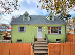 1836 Bush Avenue E, Saint Paul, MN 55119